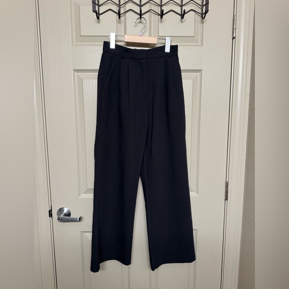 Abercrombie & Fitch | Sloane Tailored Wide Leg Pant in Black 26 Short